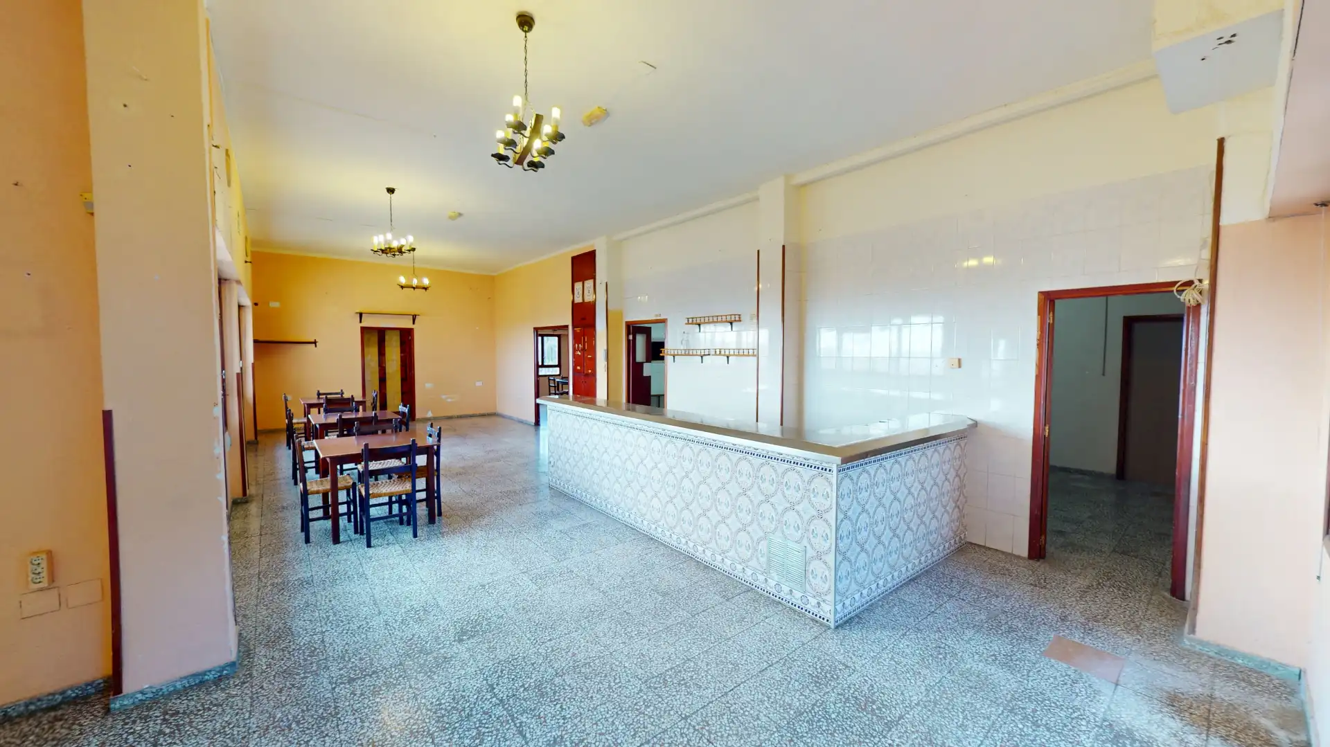 Commercial properties for sale in Busot  with Air Conditioner and Furnished