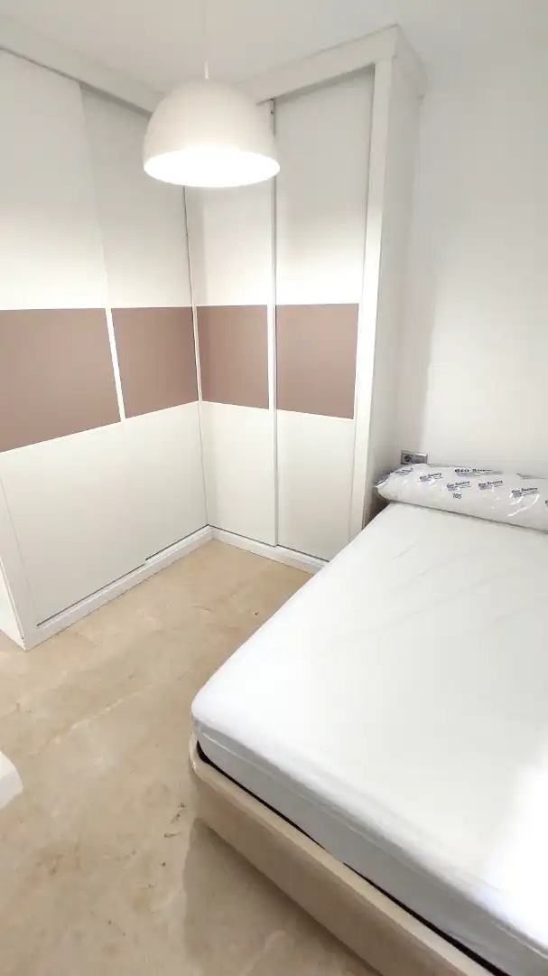 Wohnung zur Miete in Calle Tierno Galván, Las Tres Cruces