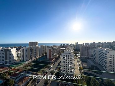 Estudi amb piscina de lloguer a Calle Musico Vicente Spiteri 19