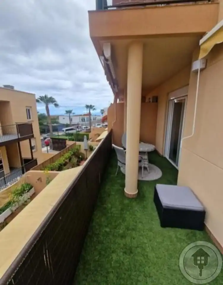 Piso con ascensor en venta en Azimut, imagen 2