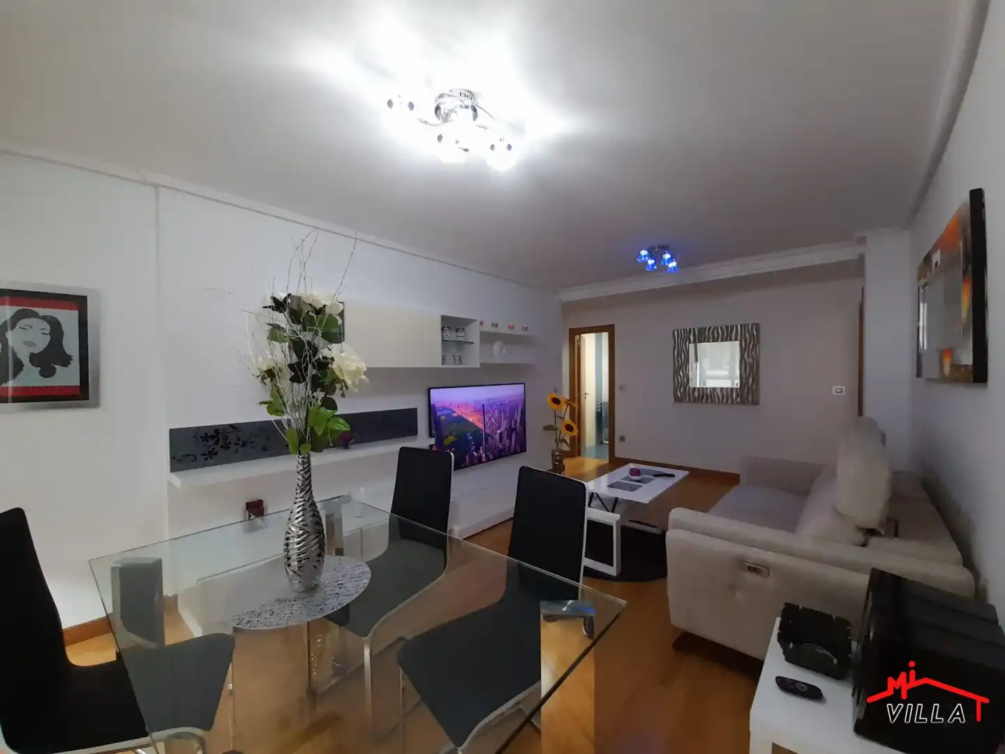 Sala de estar de Piso de alquiler en Bárcena de Cicero con Calefacción, Amueblado y Balcón