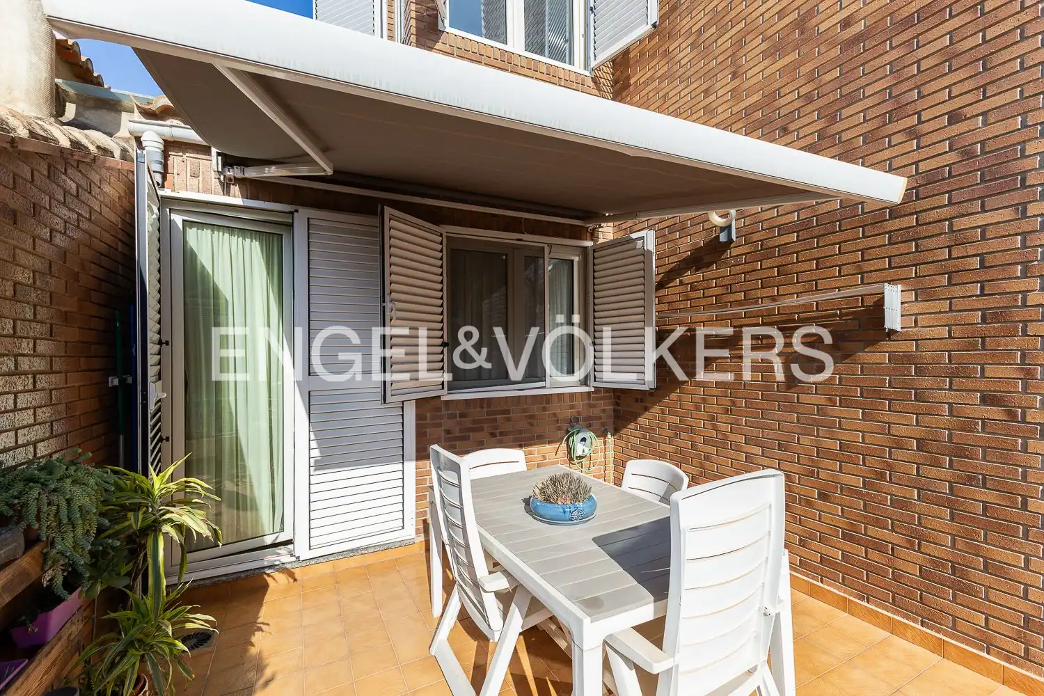 Terrace of Detached homes for sale in Albal, Valencia