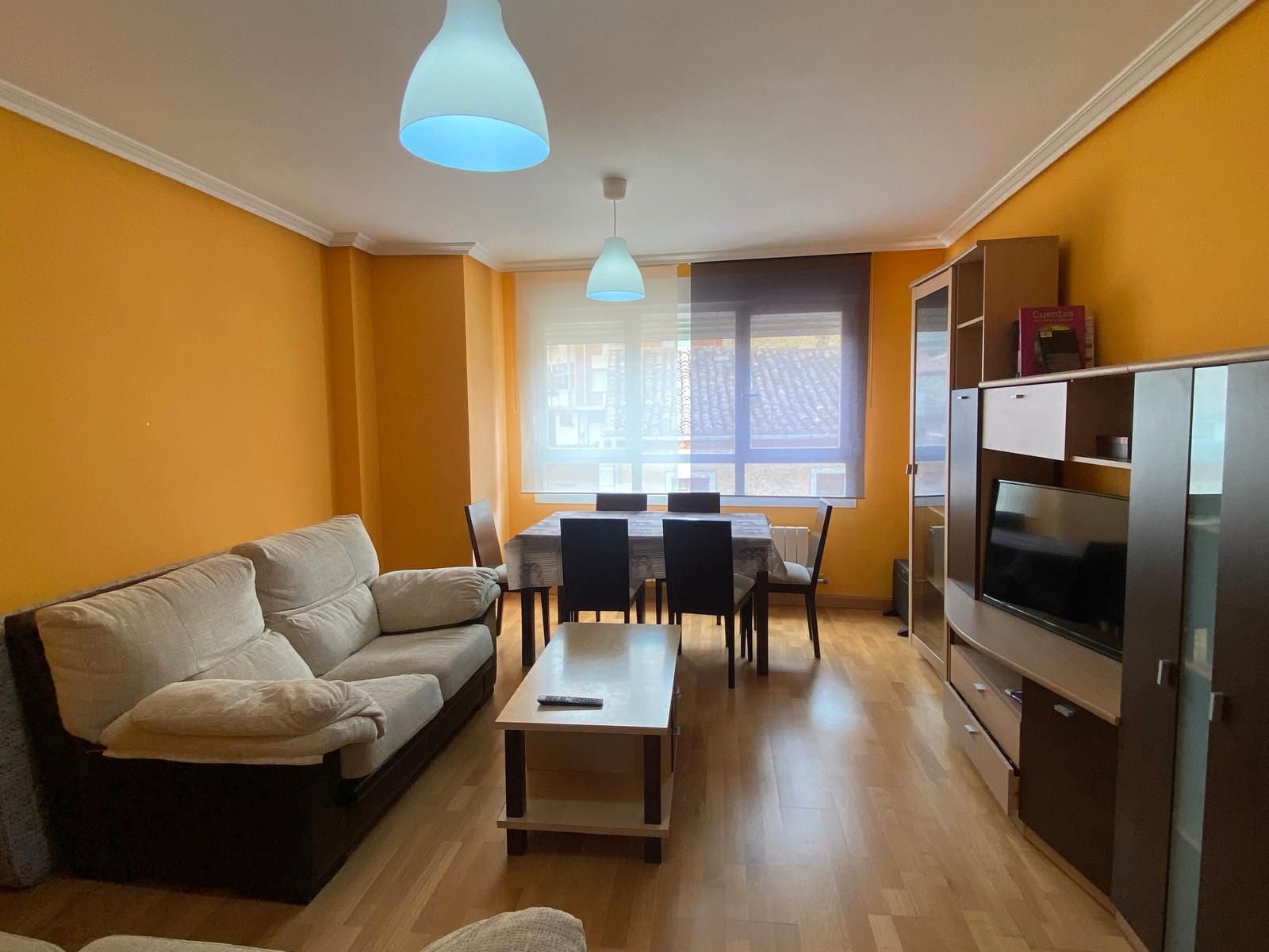 Living room of Flat for sale in Lerma  with Heating and Furnished