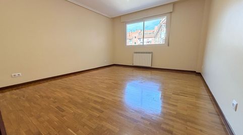 Foto 5 de Apartament en venda a 3 de Abril, Lardero, La Rioja