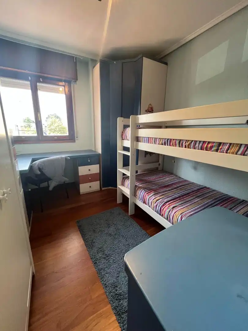 Dormitori de Pis en venda en Colindres amb Calefacció, Terrassa i Moblat
