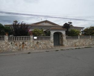 Vista exterior de Casa o xalet en venda en Santa Oliva amb Aire condicionat, Calefacció i Jardí privat