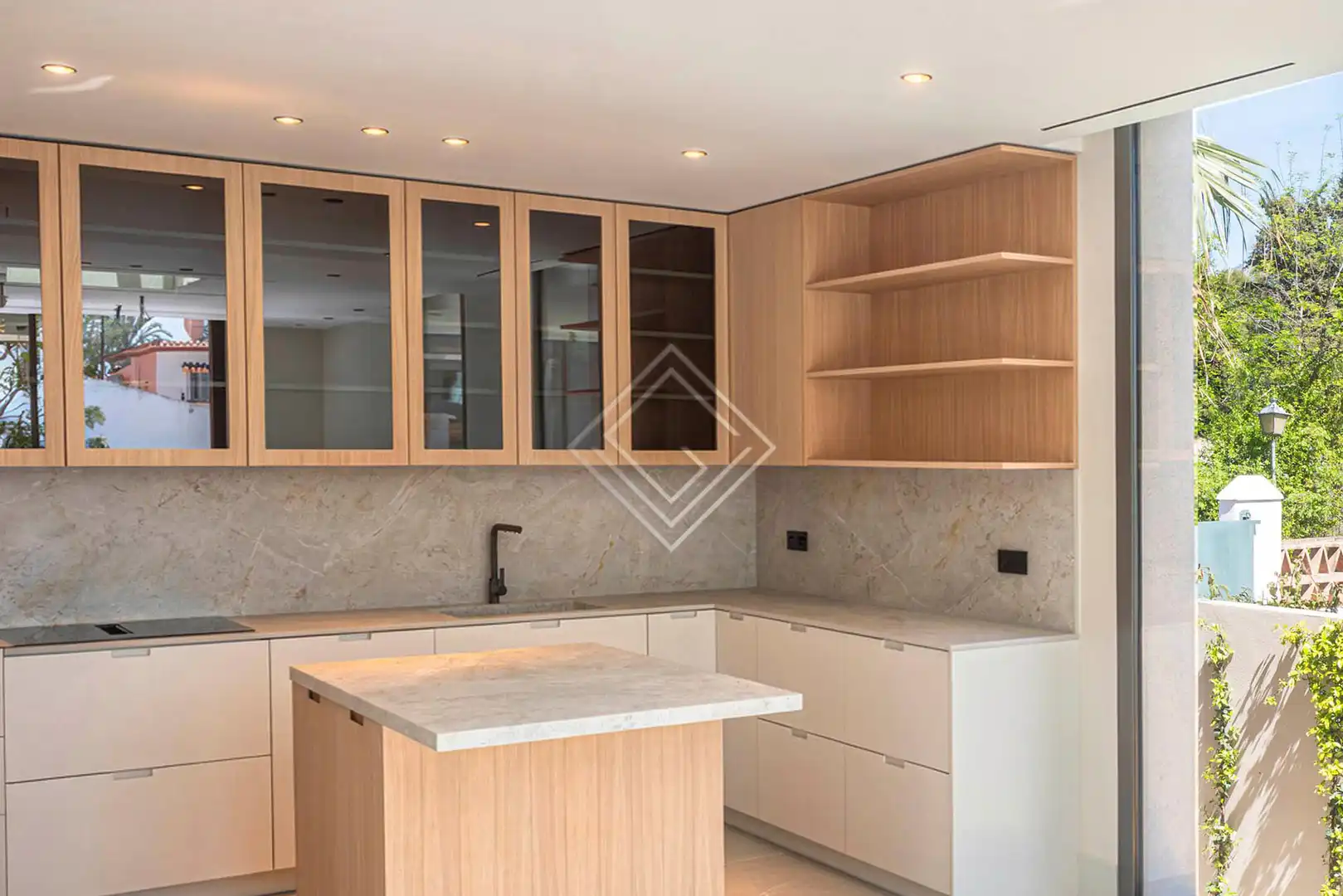 Chalet con piscina en venta en Milla de Oro, imagen 31