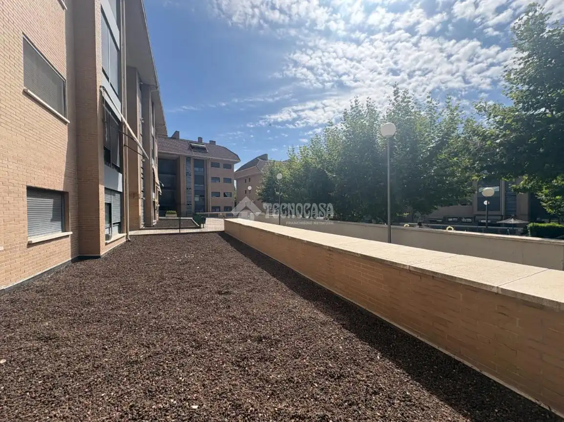 Terrace of Flat for sale in Boadilla del Monte  with Terrace, Storage room and Community pool