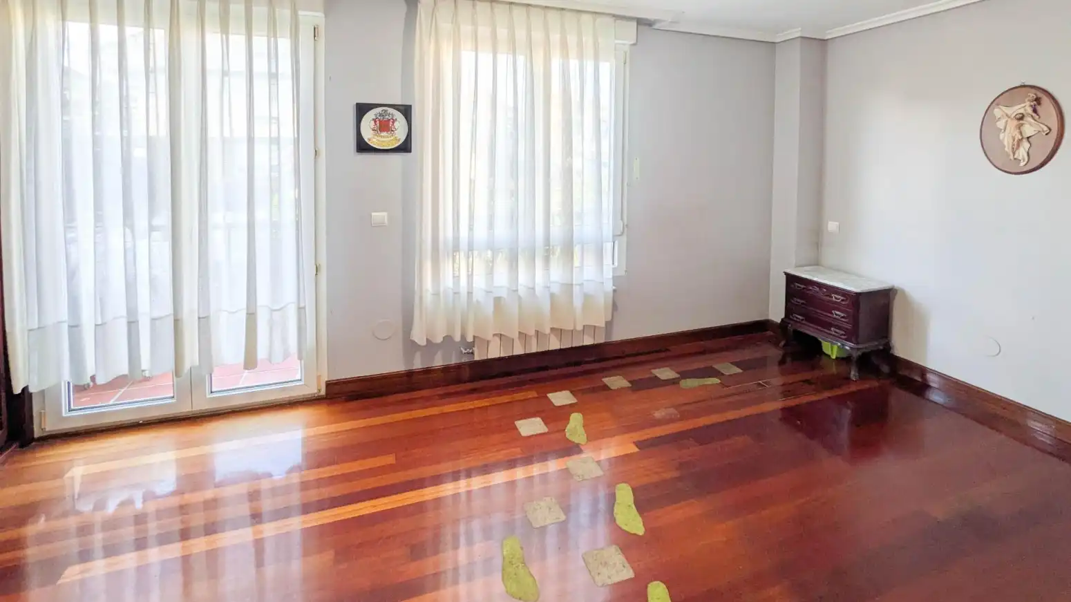 Bedroom of Detached homes for sale in Camargo  with Heating, Parquet flooring and Terrace