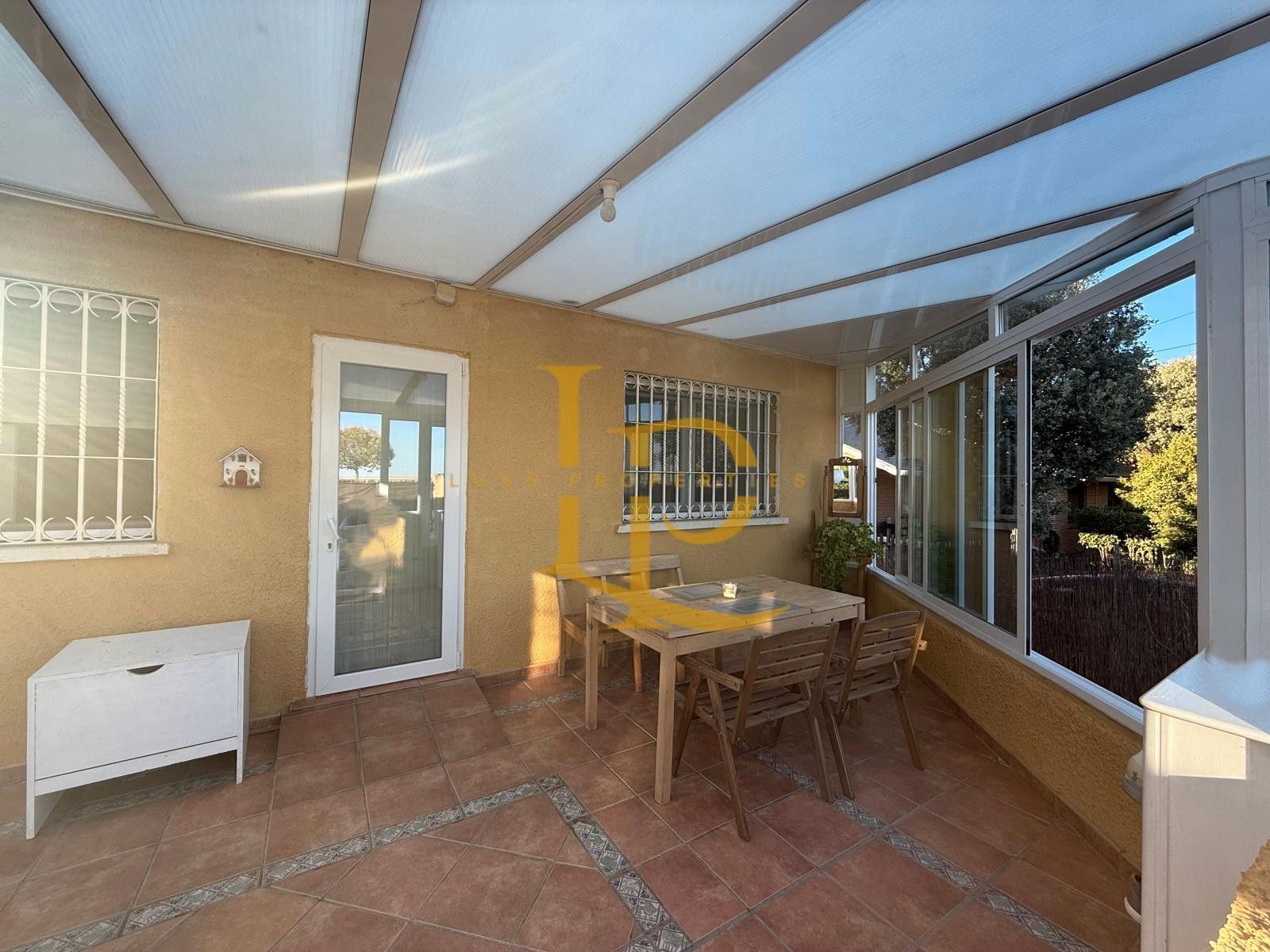 Terrassa de Casa o xalet en venda en El Casar amb Calefacció, Jardí privat i Parquet