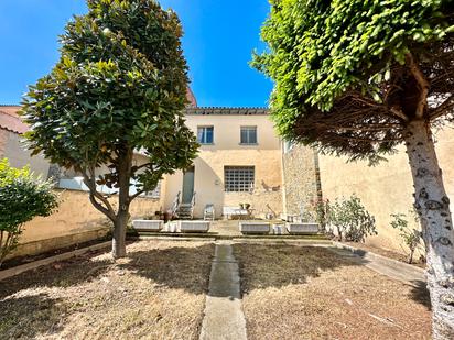 Exterior view of Single-family semi-detached for sale in Manlleu