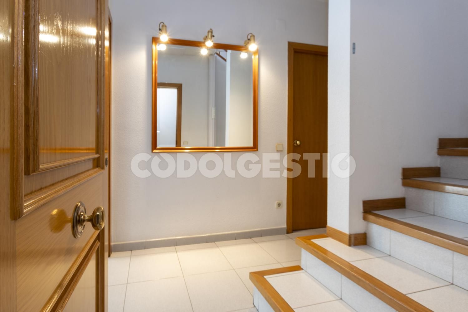 House or chalet for sale in Manlleu  with Terrace and Balcony