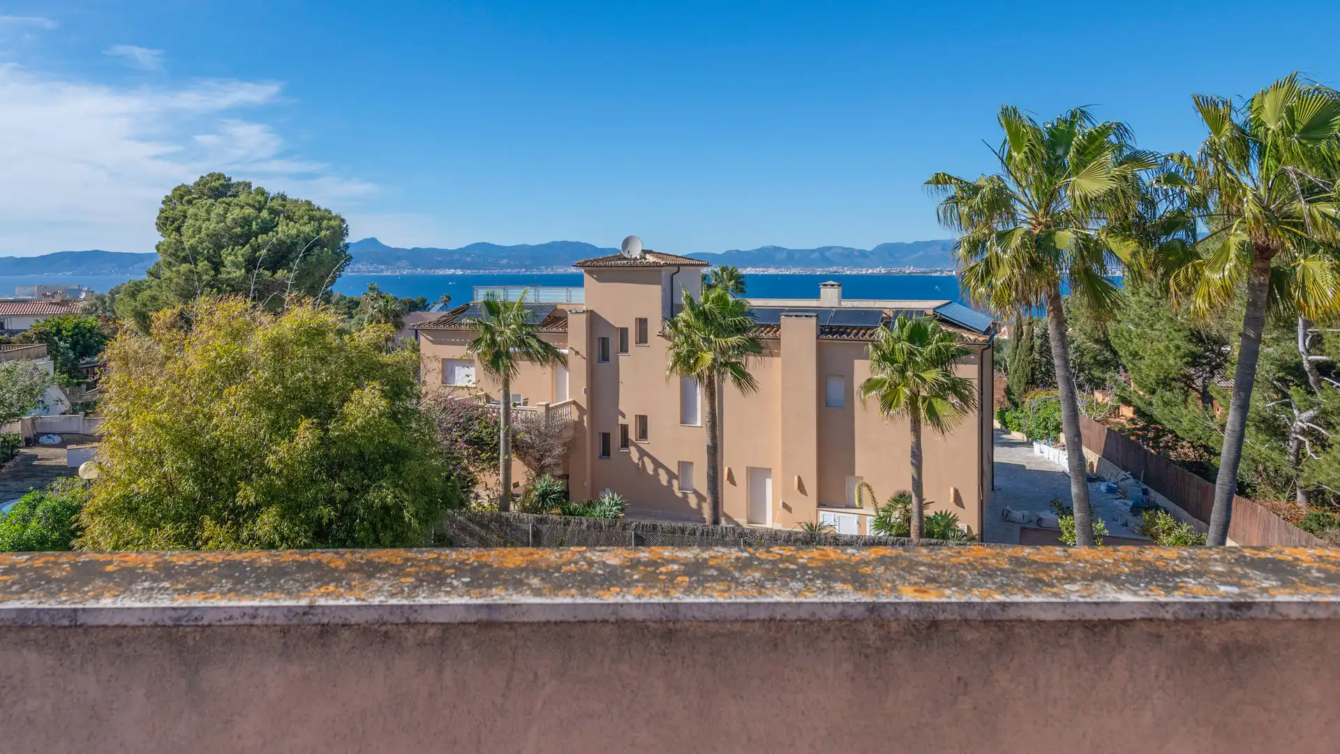 Vista exterior de Casa o xalet en venda en Llucmajor amb Aire condicionat, Calefacció i Terrassa