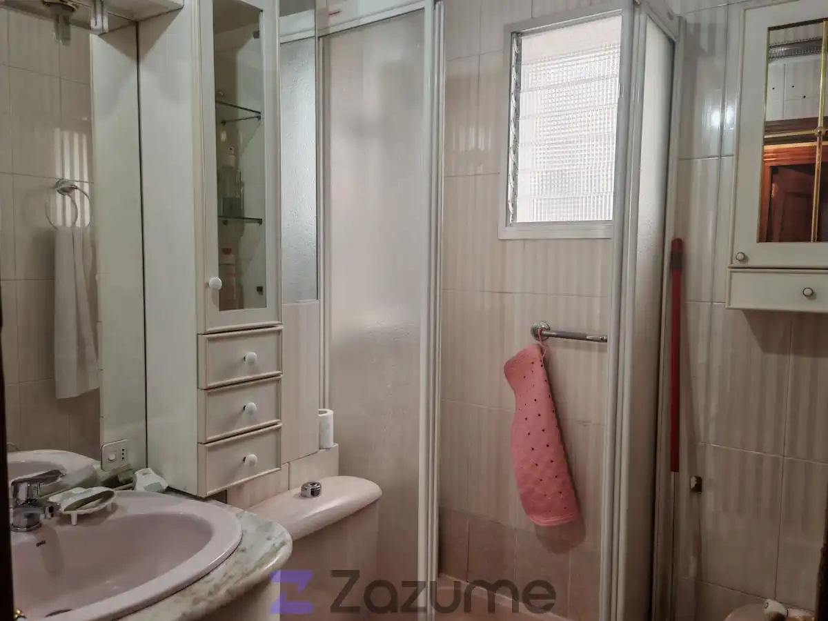 Bathroom of Flat for rent in Madrid  with Heating, Terrace and Furnished