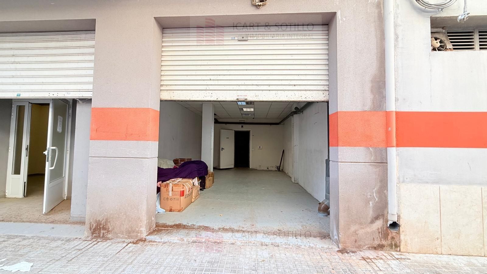 Premises for rent in Vinaròs  with Air Conditioner