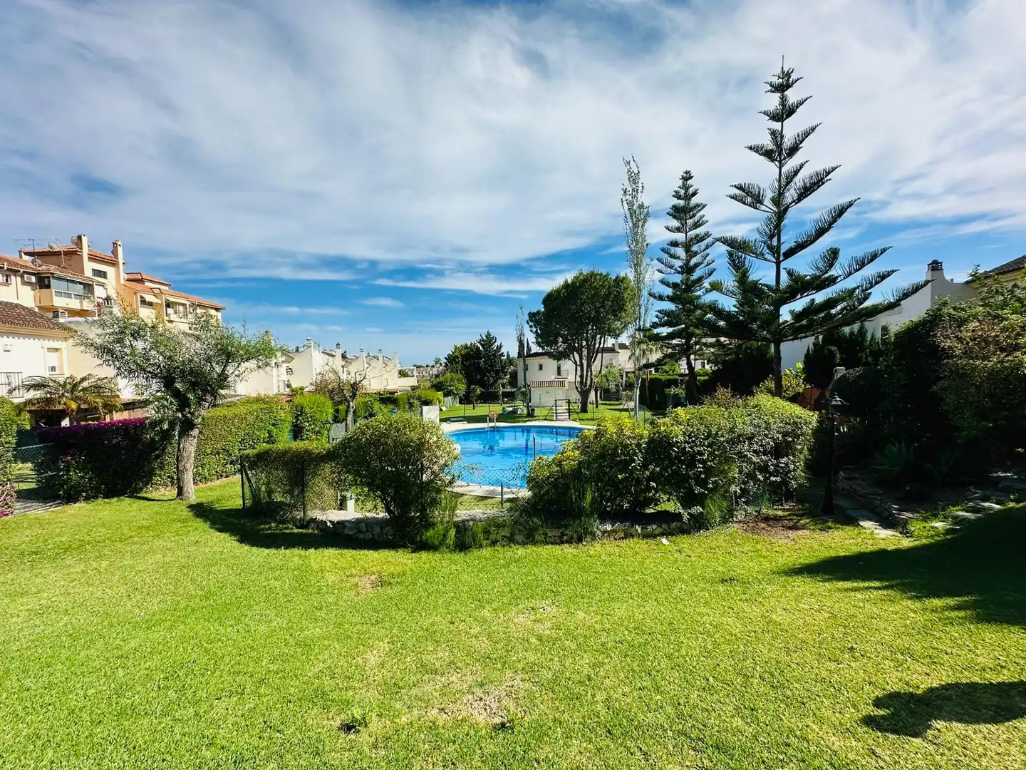 Jardí de Casa adosada en venda en Mijas amb Aire condicionat, Calefacció i Jardí privat