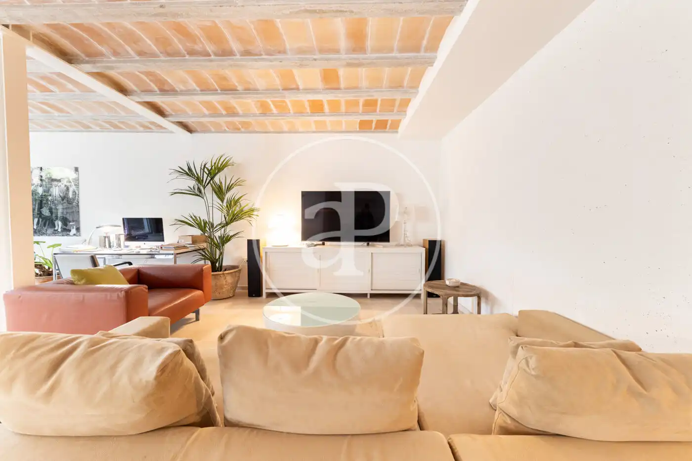 Wohnzimmer von Einfamilien-Reihenhaus zum Verkauf in  Palma de Mallorca mit Klimaanlage, Heizung und Privatgarten