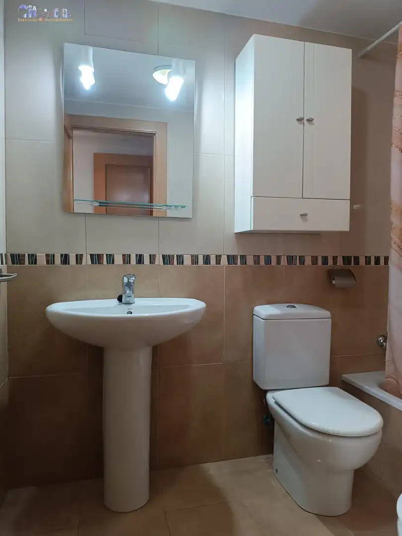 Badezimmer von Wohnung zur Miete in Murcia mit Klimaanlage und Möbliert