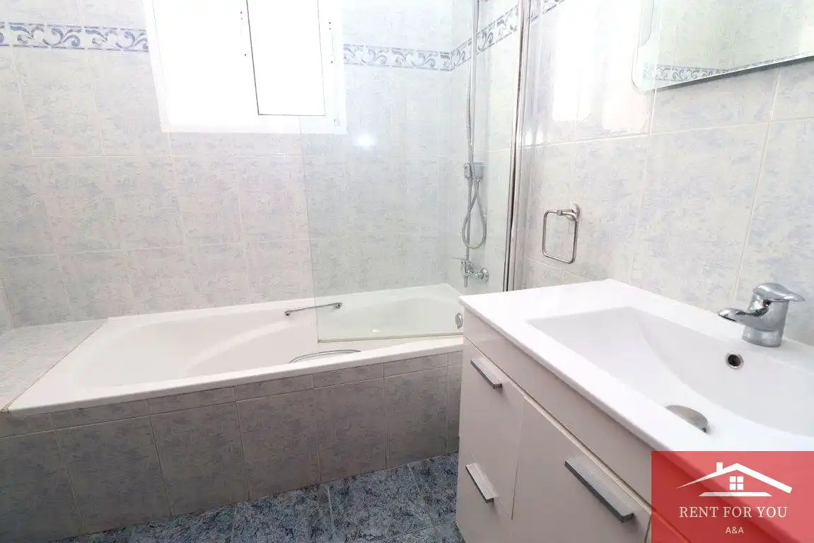 Bany de Casa o xalet de lloguer en Coín amb Aire condicionat, Terrassa i Moblat