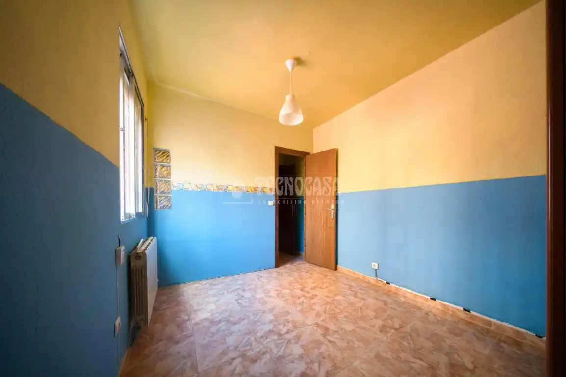 Habitación de Piso en venta en Valladolid con Calefacción