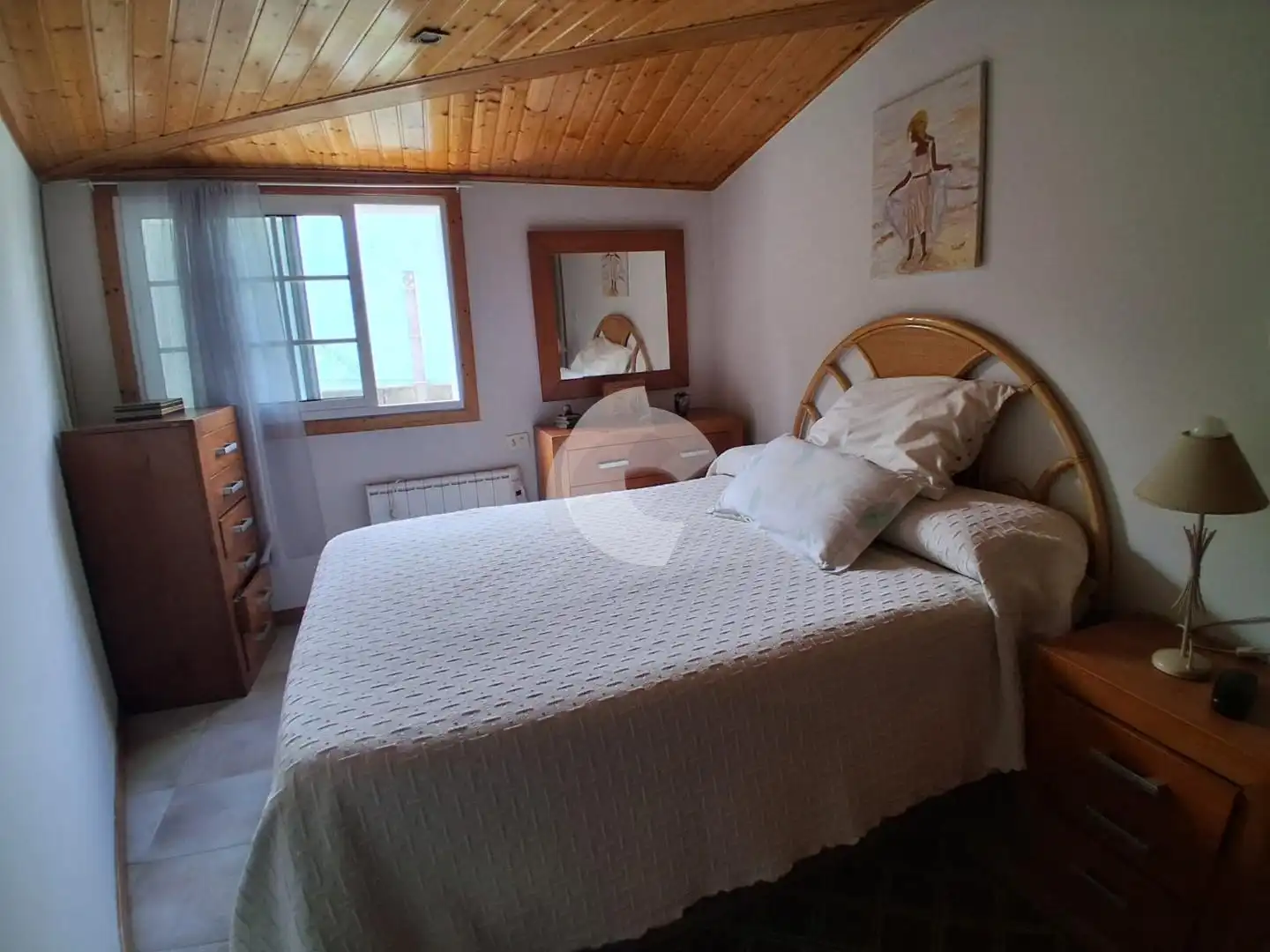 Dormitori de Casa o xalet en venda en Cangas  amb Jardí privat