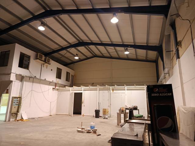 Nave industrial en Alquiler en Villares de la Reina