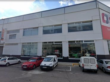Nave industrial con ascensor en venta en Avinguda de València