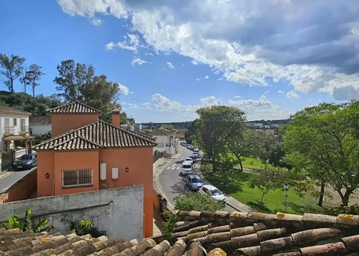 Vista exterior de Casa o chalet en venta en Marbella con Aire acondicionado, Jardín privado y Terraza