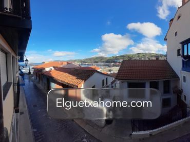 Flat with balcony for sale in Talakoetxea Kalea 17