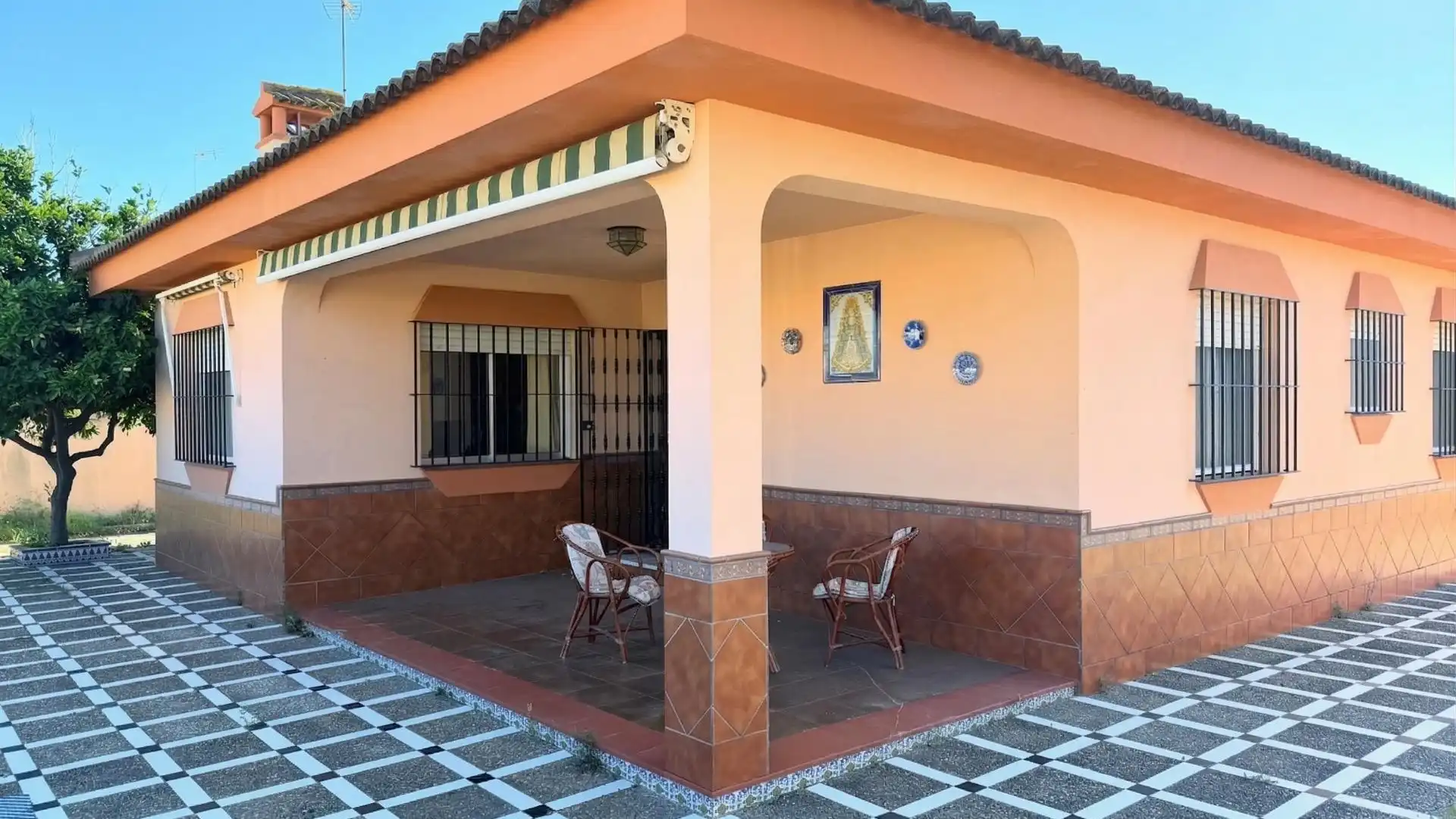 Exterior view of Houses for sale in Almonte  with Private garden, Storage room and Swimming Pool