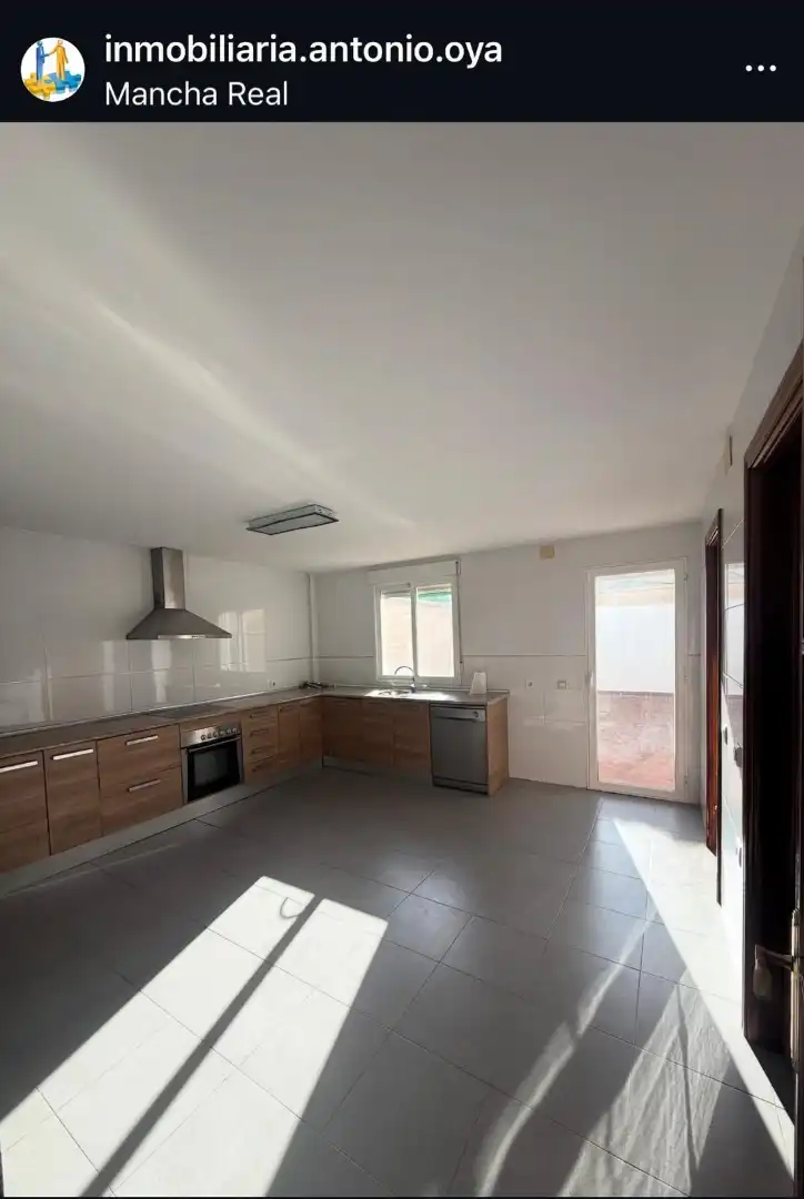 Casa con terraza en venta en Mancha Real, imagen 4