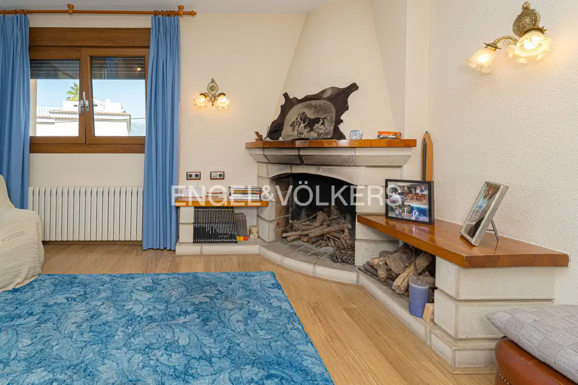 Sala de estar de Casa o chalet en venta en Benidorm con Aire acondicionado, Jardín privado y Piscina
