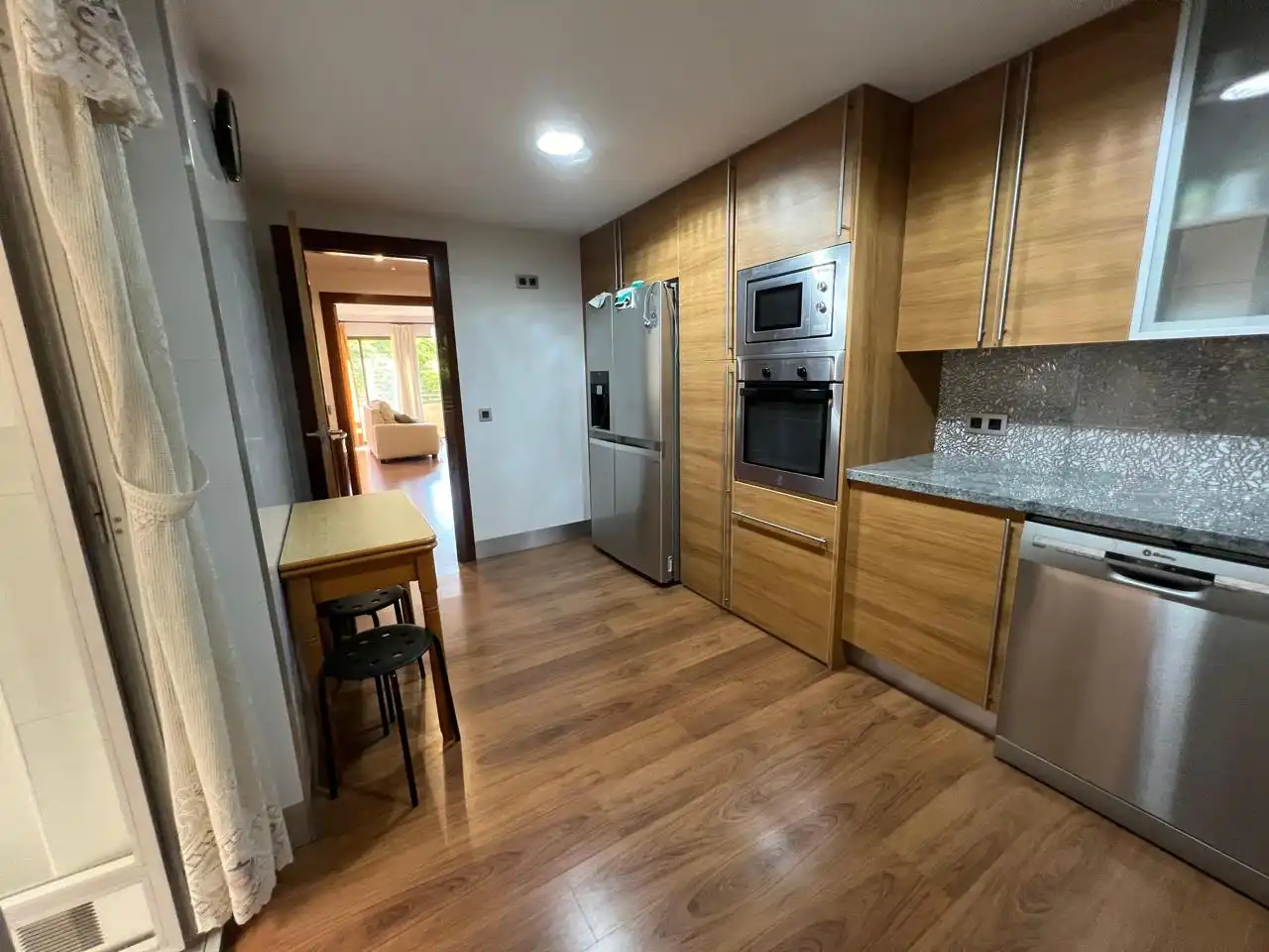 Wohnung zur Miete in calle de l'Arxiduc Carles, Vara de Quart