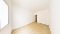 Bedroom of Flat for sale in L'Hospitalet de Llobregat  with Oven and Washing machine