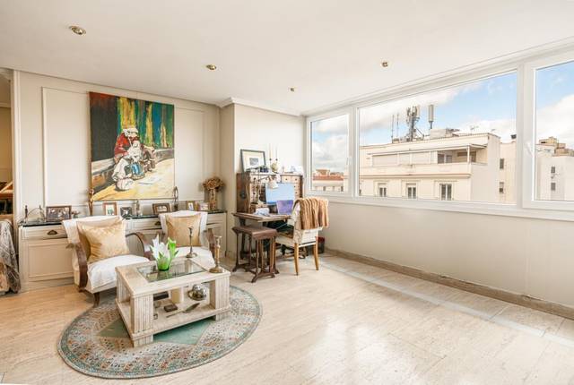 Ático en Venta en C. de Eloy Gonzalo en Trafalgar