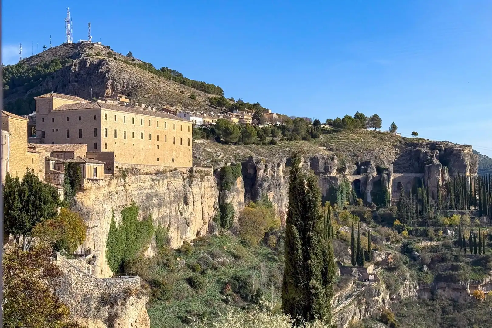Außenansicht von Wohnungen zum Verkauf in Cuenca mit Heizung, Abstellraum und Möbliert
