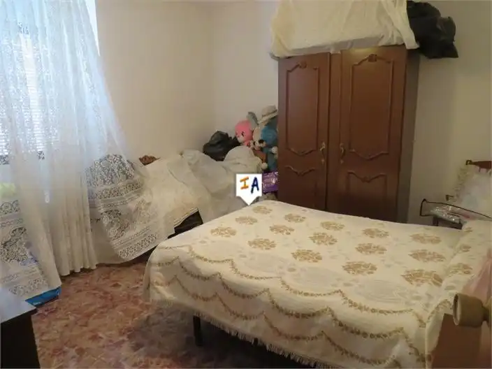 Habitación de Casa adosada en venta en Santiago de Calatrava