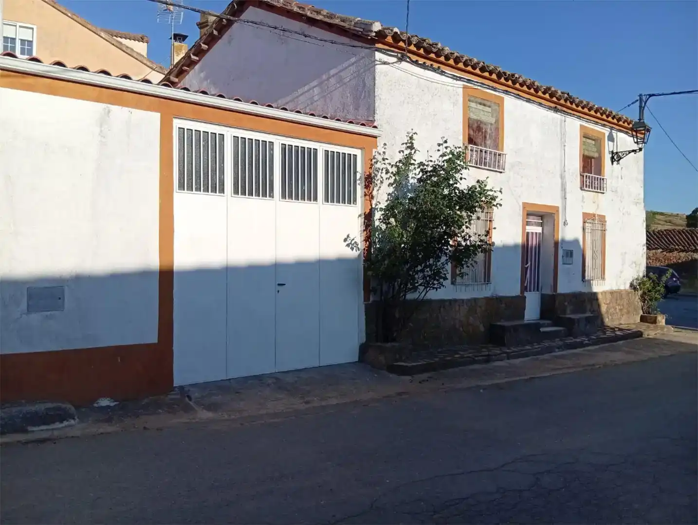 Vista exterior de Finca rústica en venda en Narrillos del Álamo, Ávila
