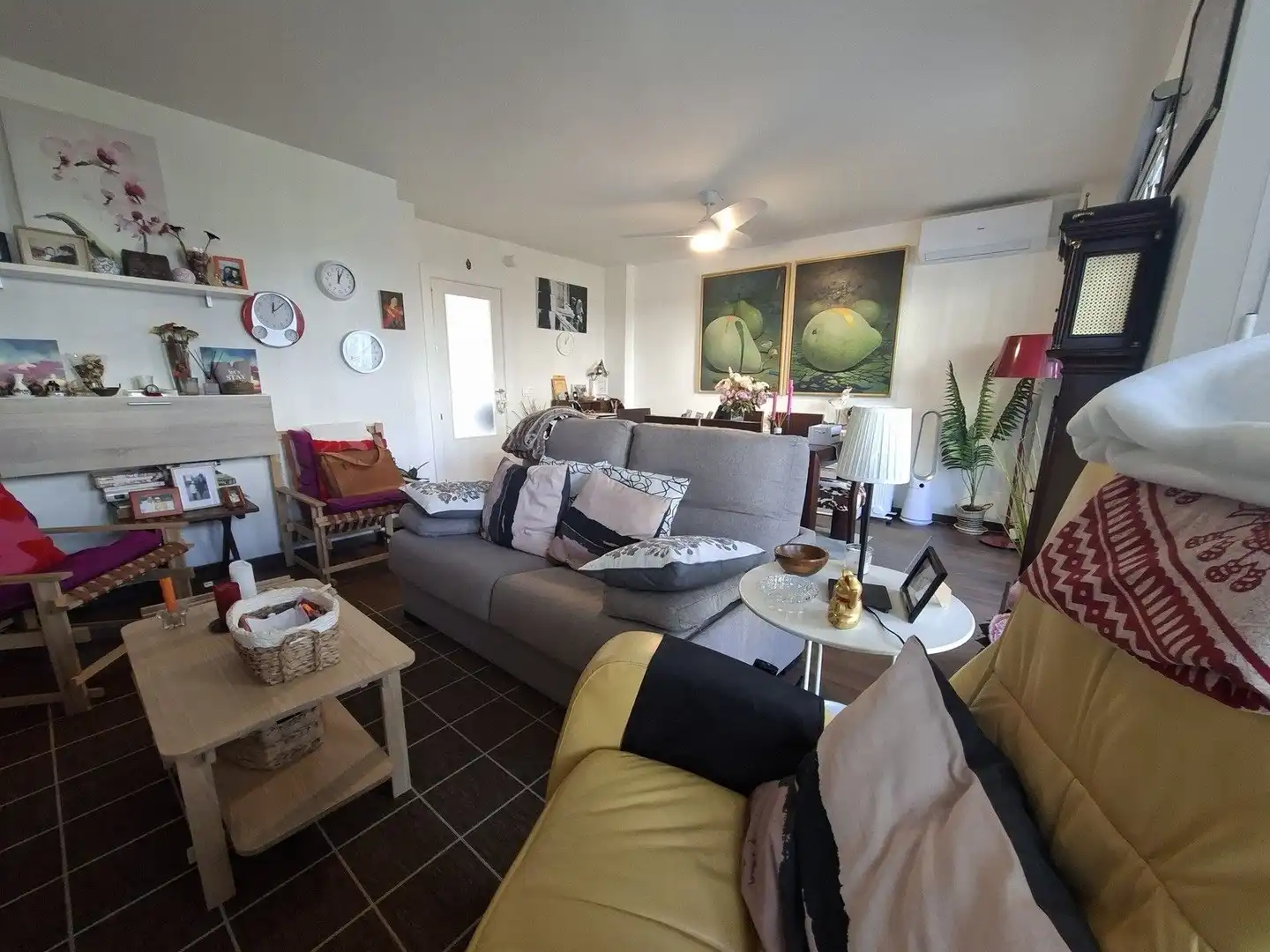 Sala de estar de Apartamento en venta en Marbella con Aire acondicionado, Jardín privado y Alarma