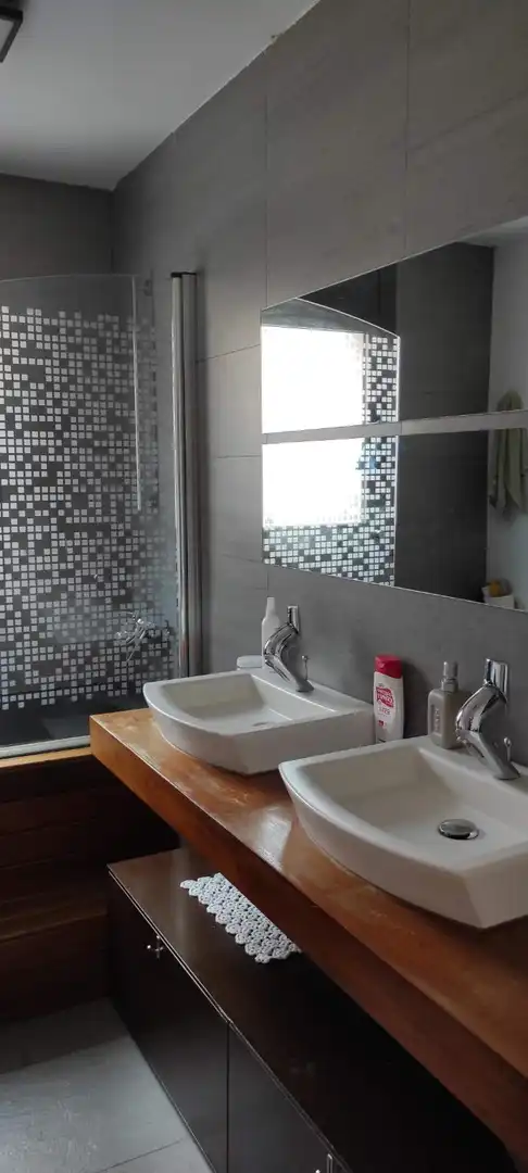 Baño de Piso en venta en Centelles con Calefacción y Balcón