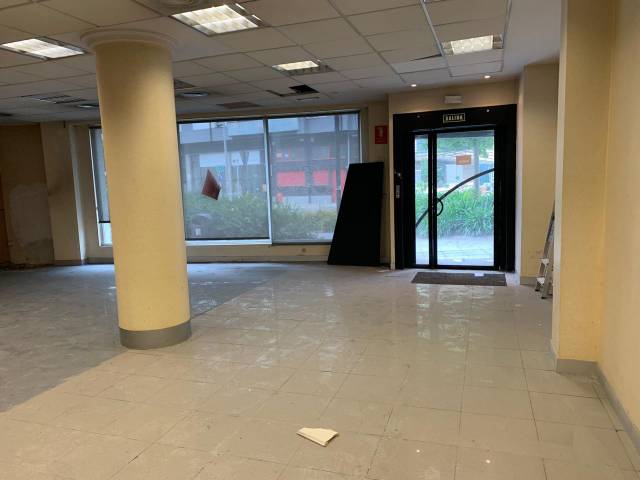 Local comercial en Alquiler en Marques de Valdespina Kalea en Ermua