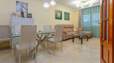 Foto 4 de Casa adosada en venda a El Altillo, Cádiz