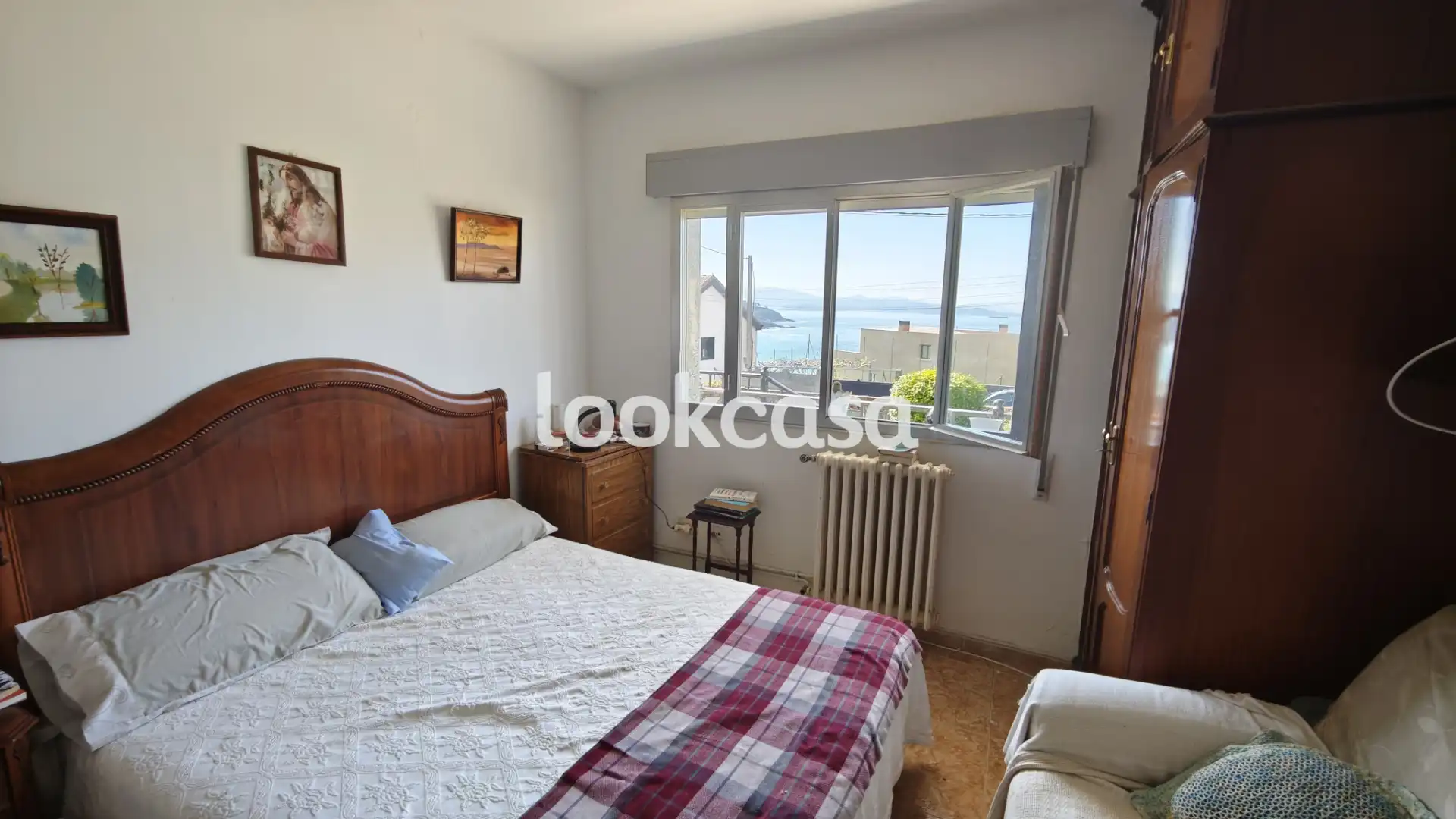 Dormitori de Casa o xalet en venda en Sanxenxo amb Calefacció, Jardí privat i Terrassa