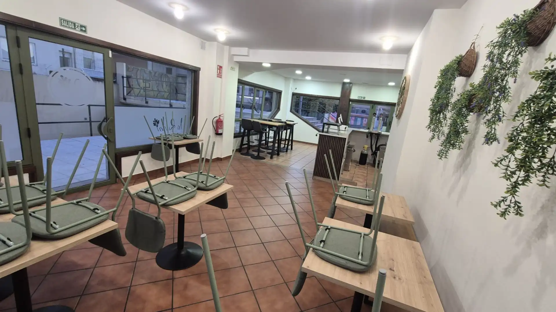 Commercial properties for rent in Vigo   with Heating, Parquet flooring and Terrace