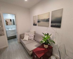 Living room of Study to share in  Madrid Capital  with Air Conditioner, Heating and Terrace
