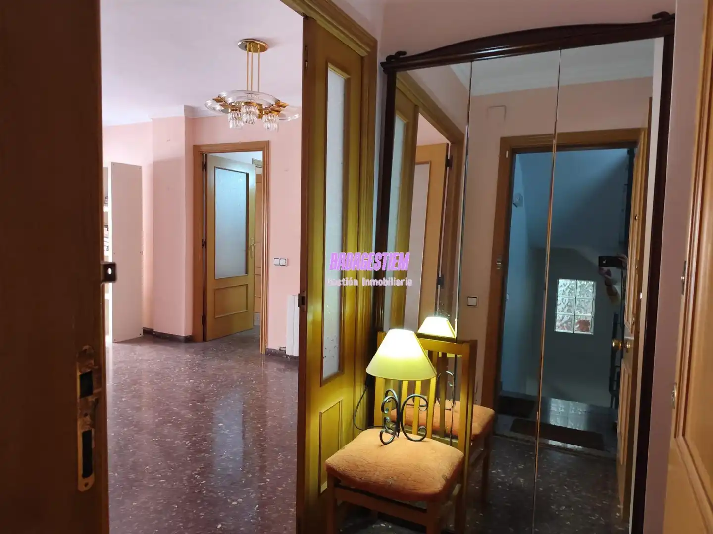 Wohnung zum Verkauf in Santa Coloma de Gramenet mit Heizung, Terrasse und Balkon