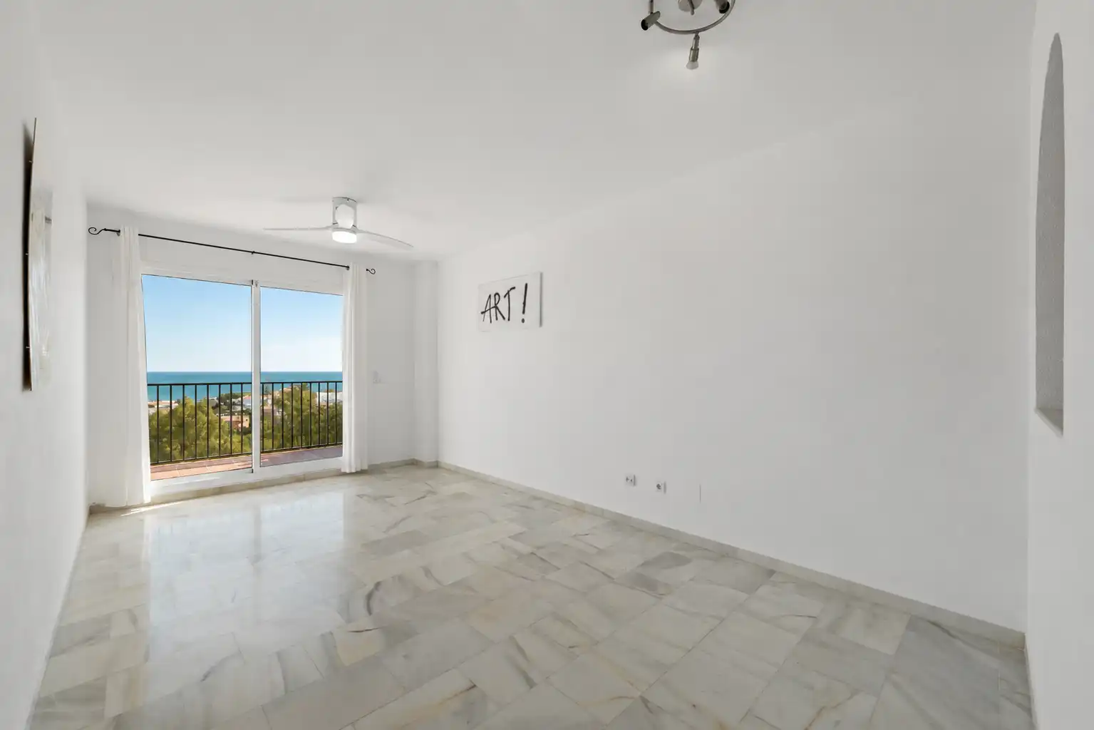 Living room of Attic for sale in Mijas  with Air Conditioner, Terrace and Swimming Pool