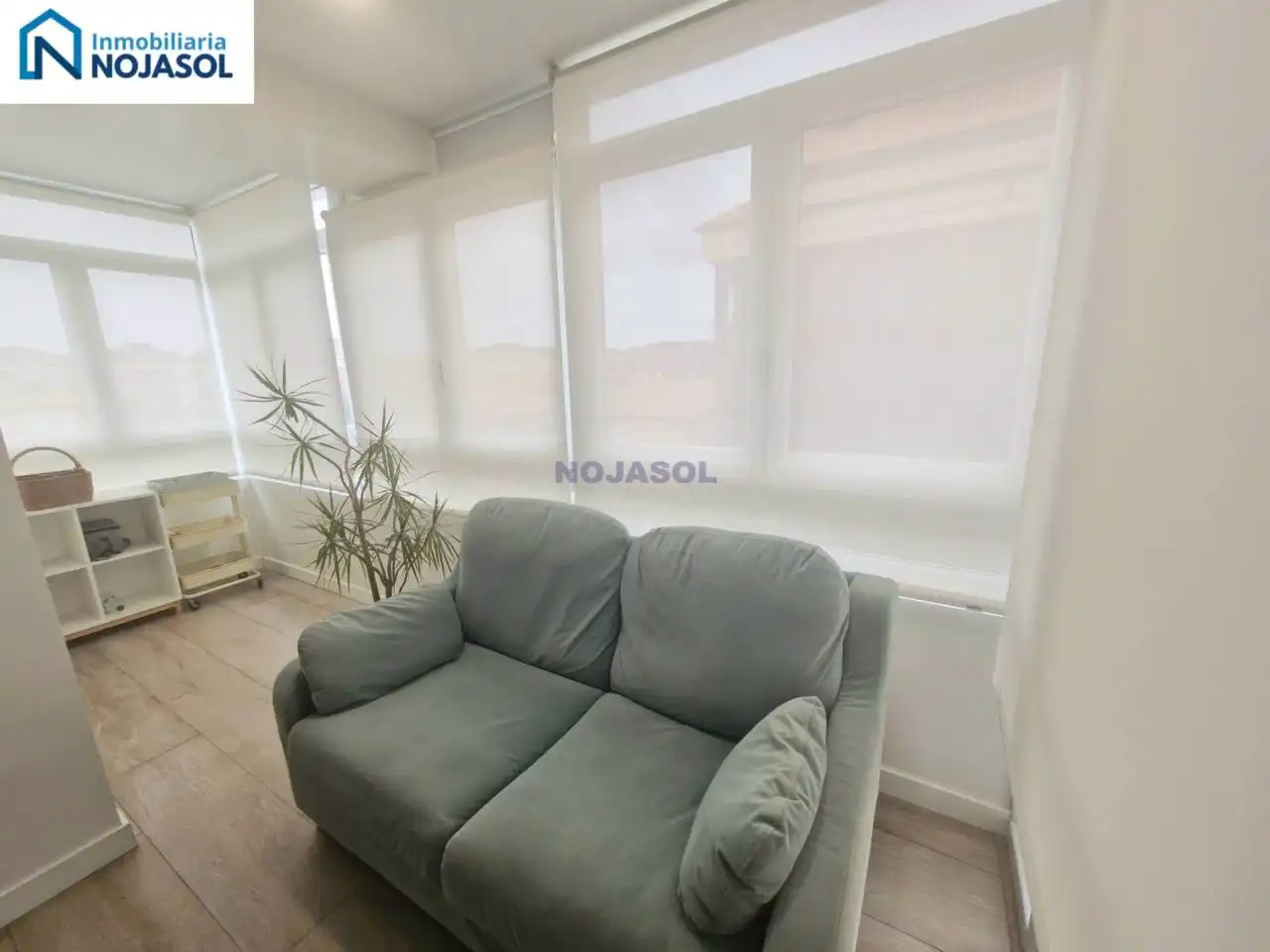 Sala de estar de Piso en venta en Noja con Calefacción, Terraza y Balcón