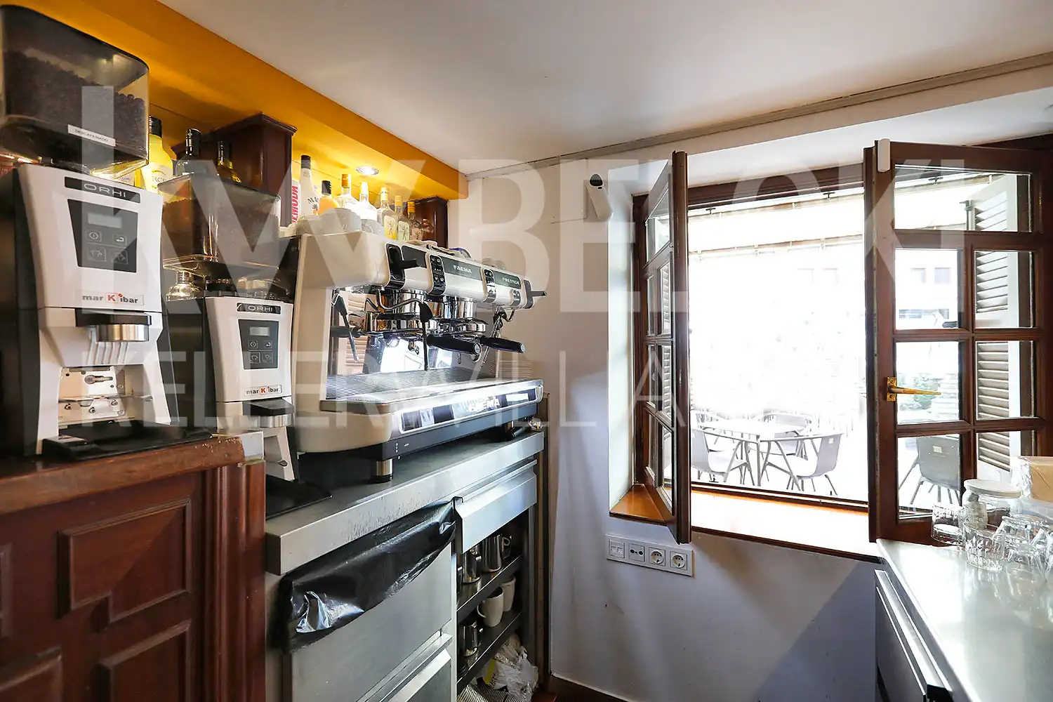 Cuina de Local en venda en Lezo amb Aire condicionat i Terrassa