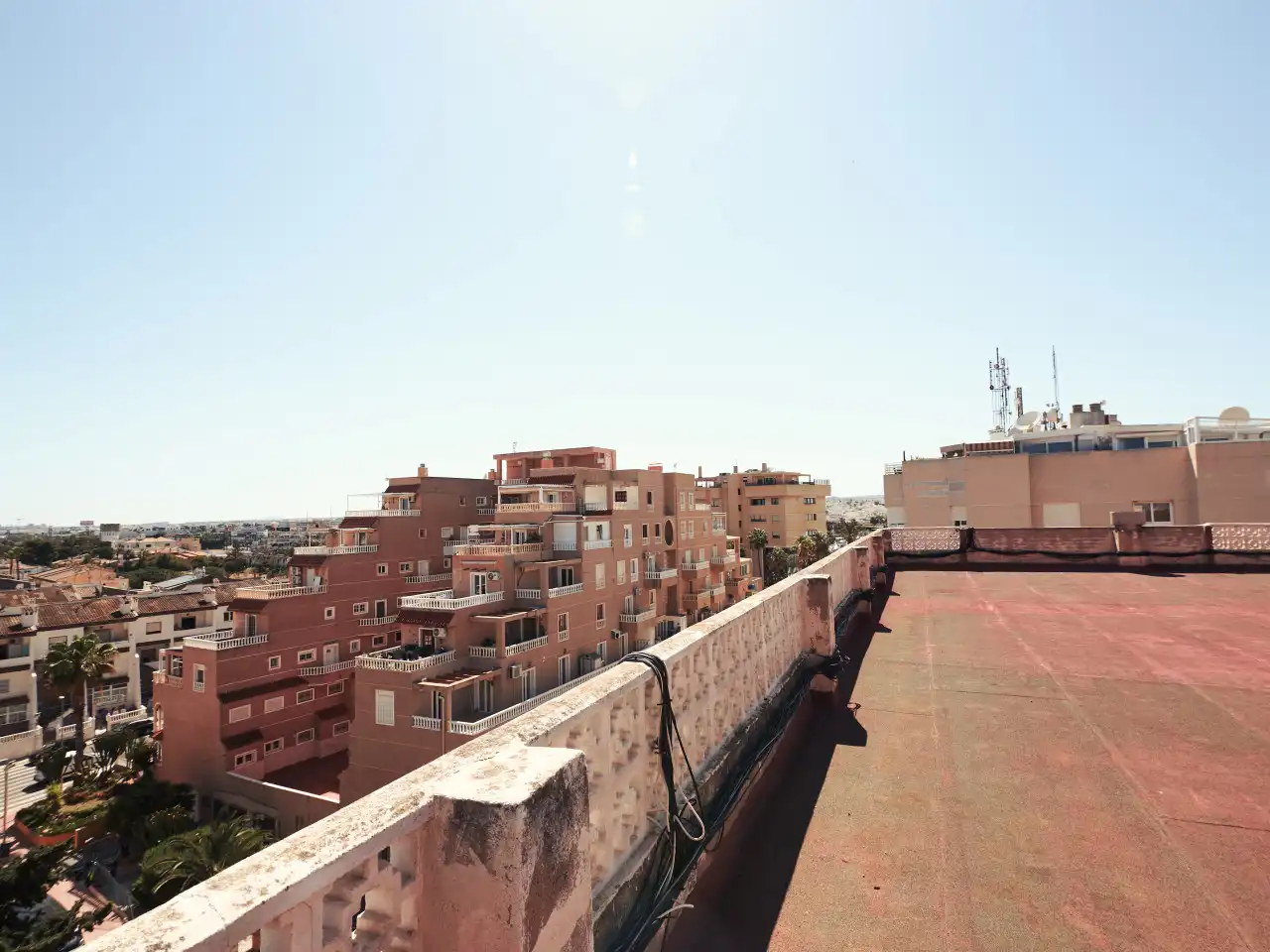 Außenansicht von Wohnungen zum Verkauf in Torrevieja mit Klimaanlage, Heizung und Terrasse
